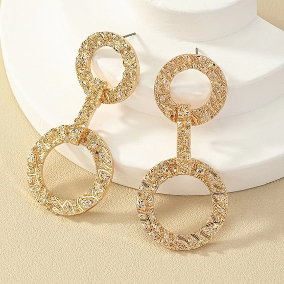 🆕 Textured Round Drop Fashion Earrings - Picture 3 of 4